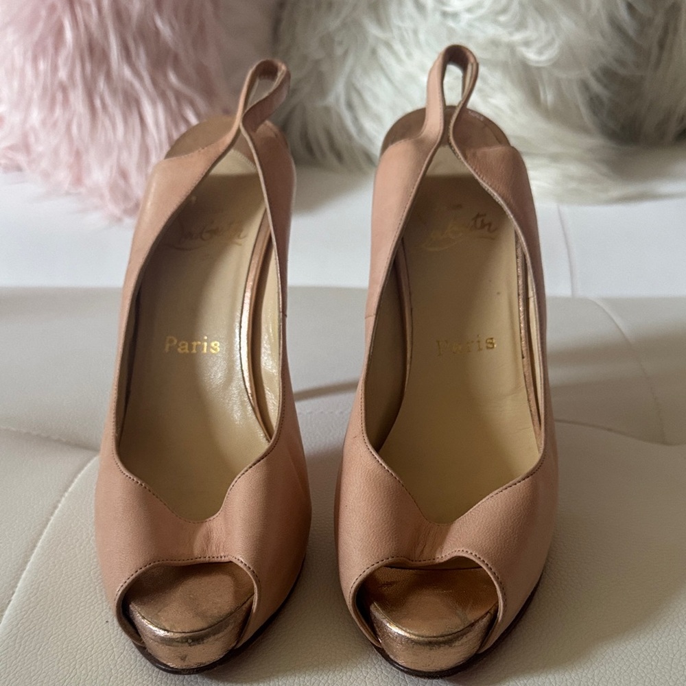 Christian Louboutin Peep Toe Heels - Tan